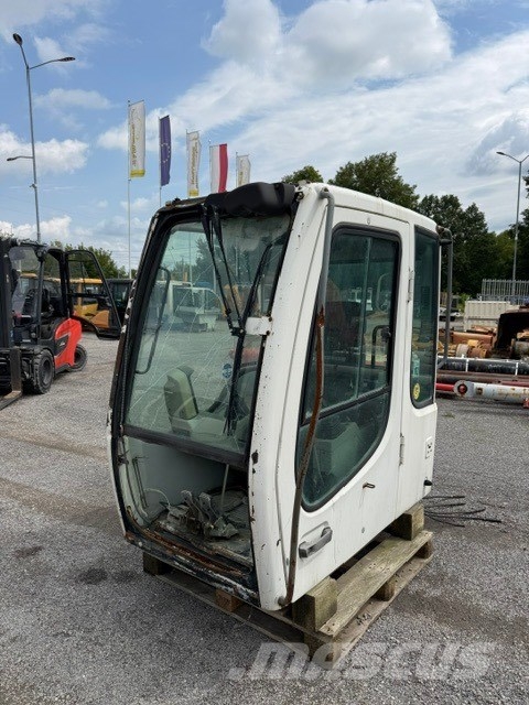 Liebherr R 904 C USED CAB كابينة والداخلية