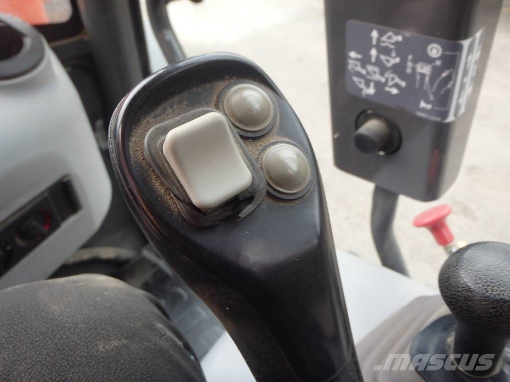 Hitachi ZW 95 4x4 Фронтальные погрузчики