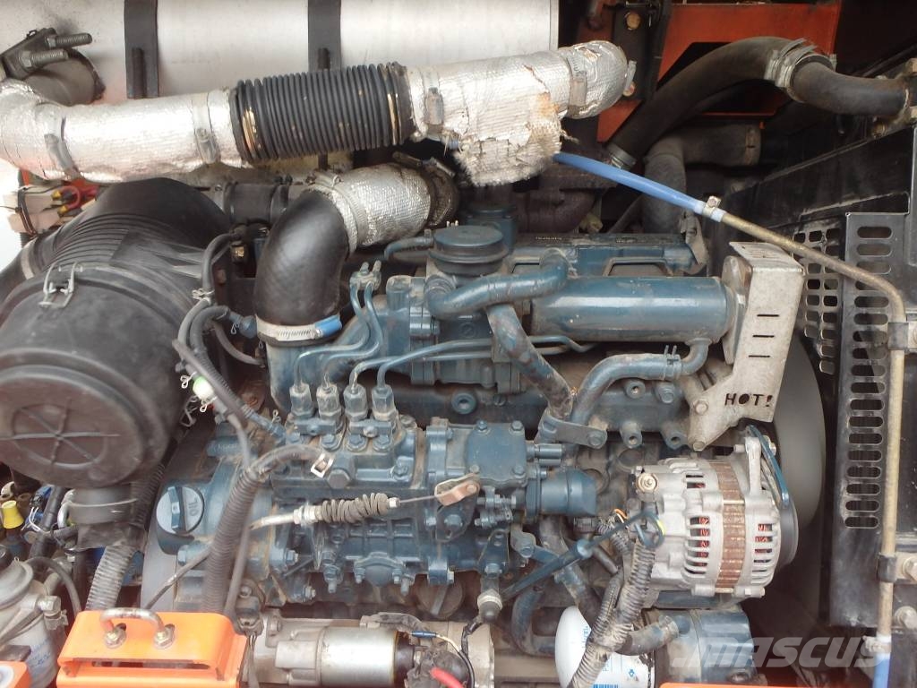 Hitachi ZW 95 4x4 Фронтальные погрузчики