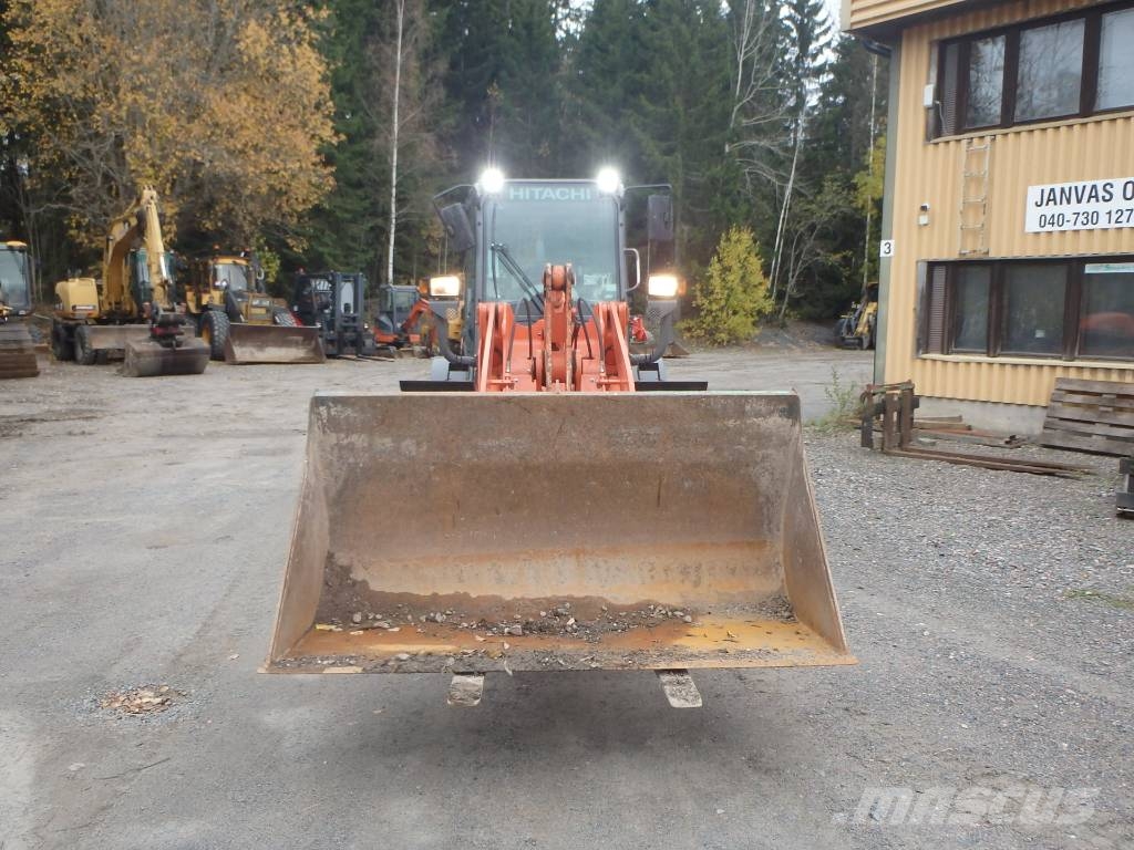 Hitachi ZW 95 4x4 Фронтальные погрузчики