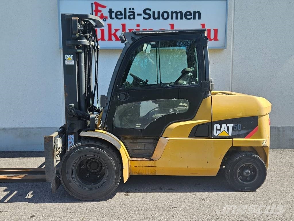 CAT DP50N Dieseltrukki 5t Dizelski viličarji