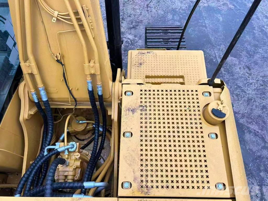 CAT 320 C L 履带挖掘机