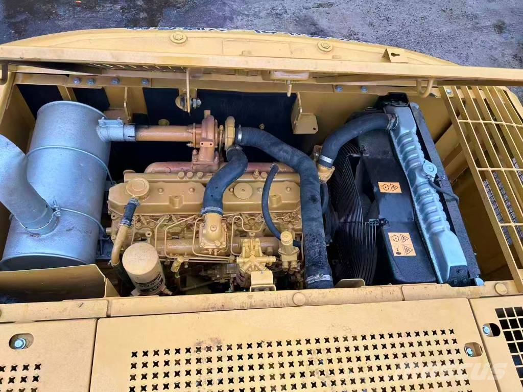 CAT 320 C L 履带挖掘机