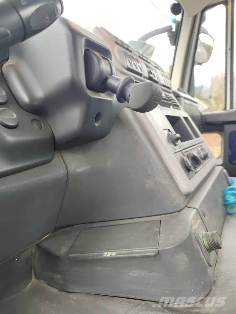 Iveco Stralis 260S45 Vaihtolava-autot