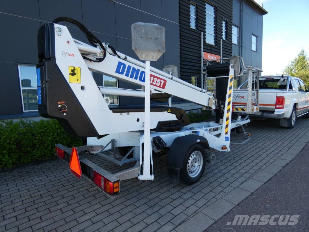 Dino 135 T Platforme aeriene montate pe remorca