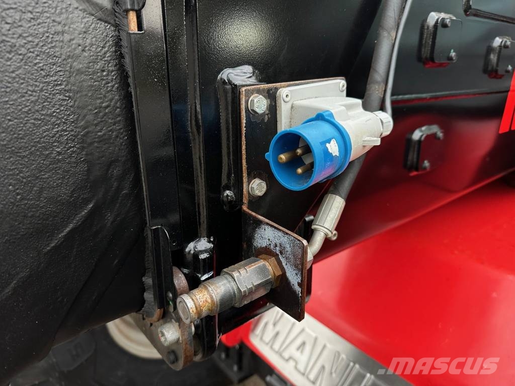 Manitou MLT 841-145 PS+ PLATINUM Teleszkópos mezőgazdasági rakodók