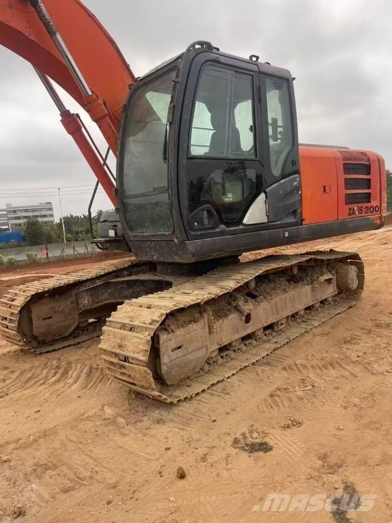 Hitachi ZX 200 Αμφίβιοι εκσκαφείς
