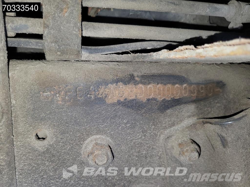 Renault Midlum 160 Midlum 4X2 7.5 tons NL Camper truck Liv Camiones con caja de remolque