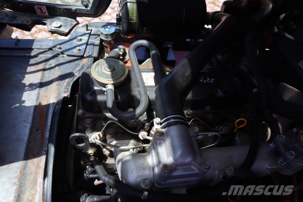 Nissan FD02A25Q 2500 kg Wózki Diesla