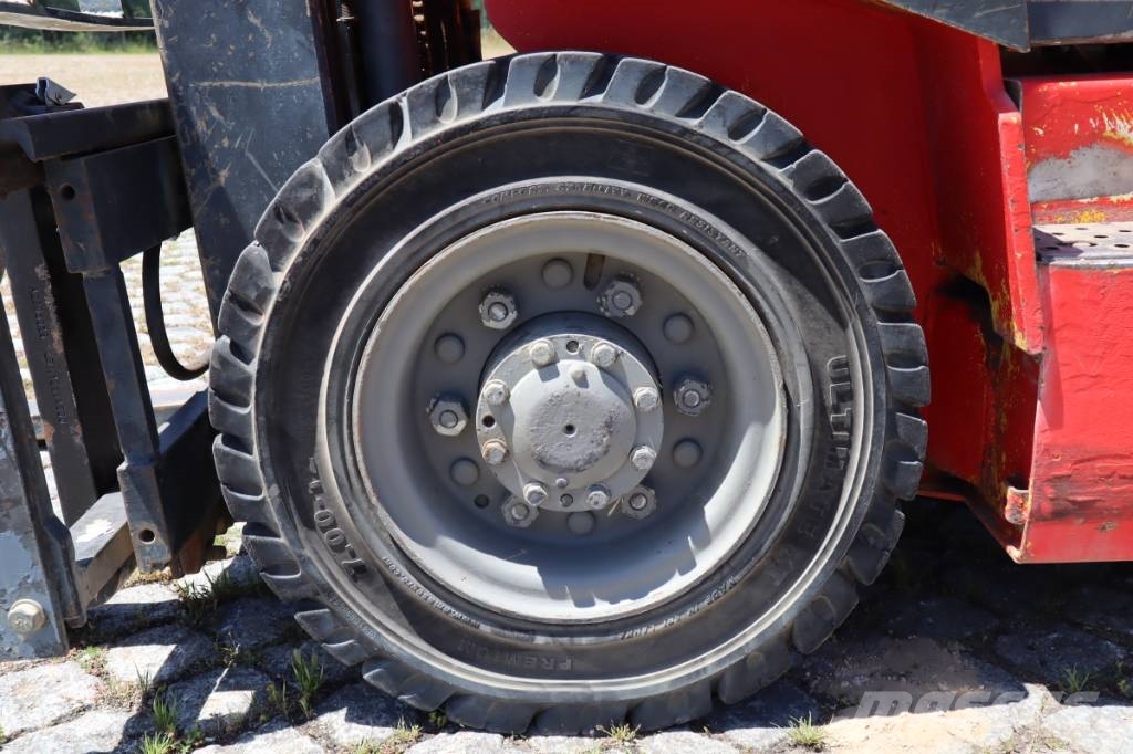 Nissan FD02A25Q 2500 kg Wózki Diesla