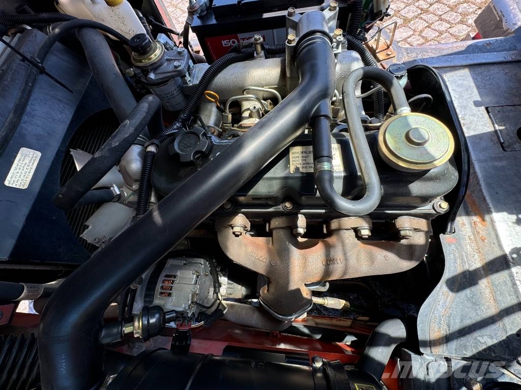 Nissan FD02A25Q 2500 kg Wózki Diesla