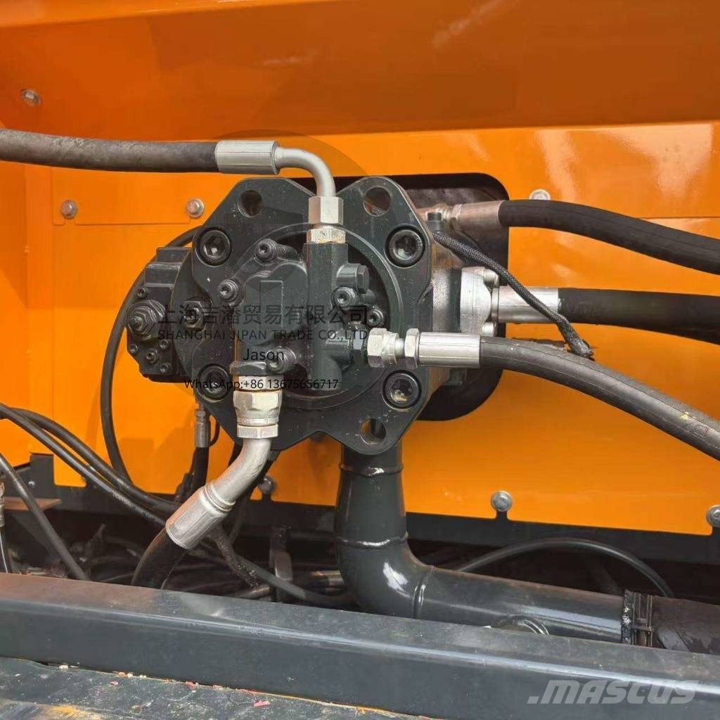 Hyundai Robex 300 LC-9S Kāpurķēžu ekskavatori