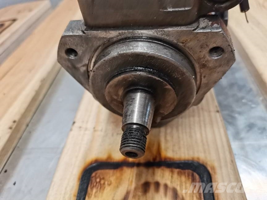 Manitou MLT 634 injection pump Delphi 9320A483G} محركات