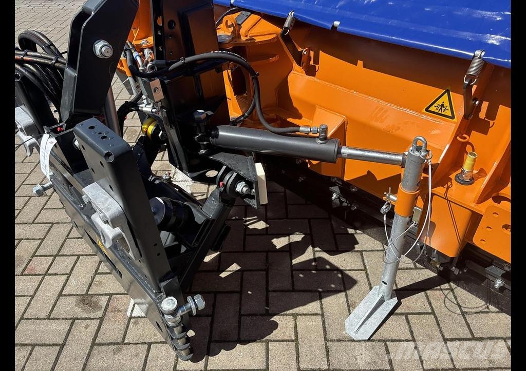 Aebi SCHMIDT CP2 Snow blades and plows