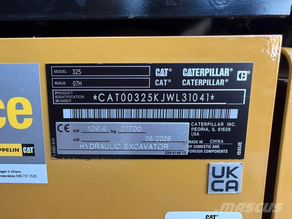 CAT 325 حفارات زحافة