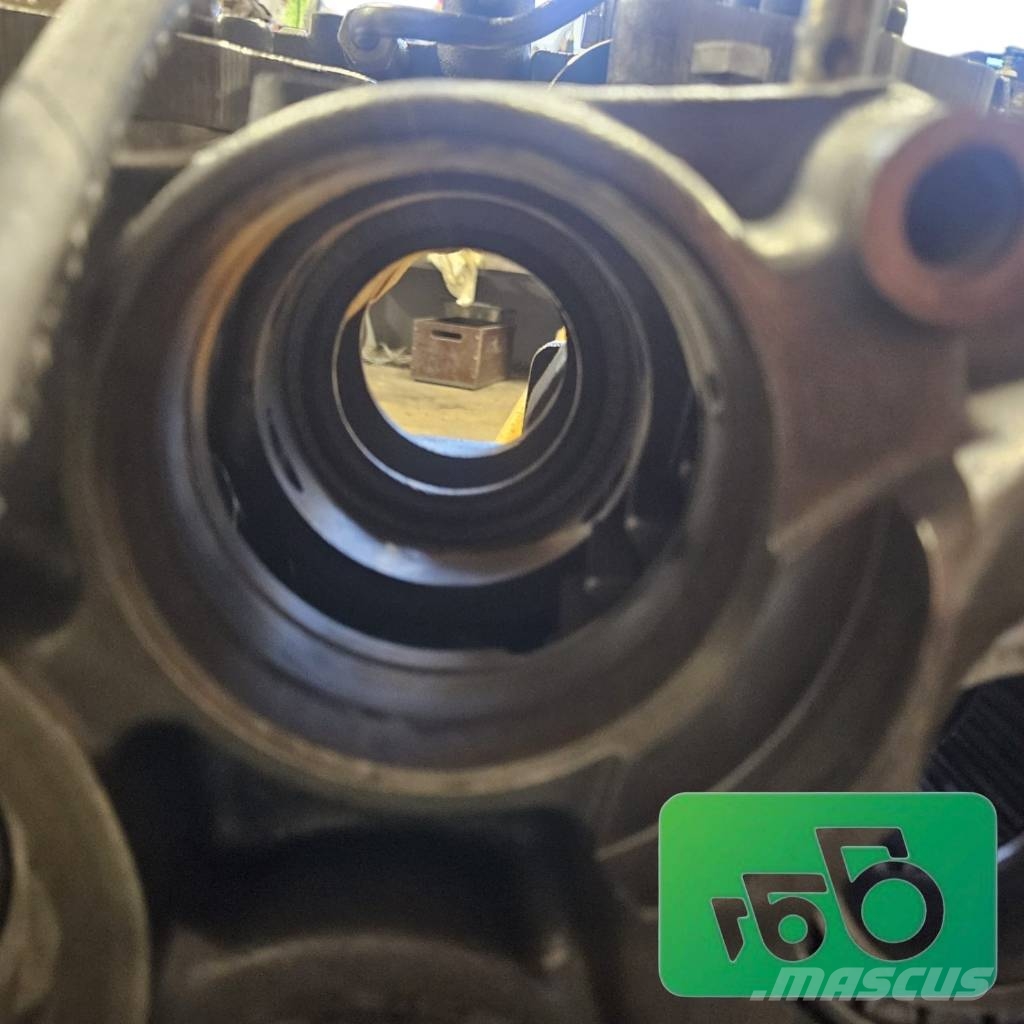 Fendt ML130 Vario gearbox housing M716101081120 Chassis