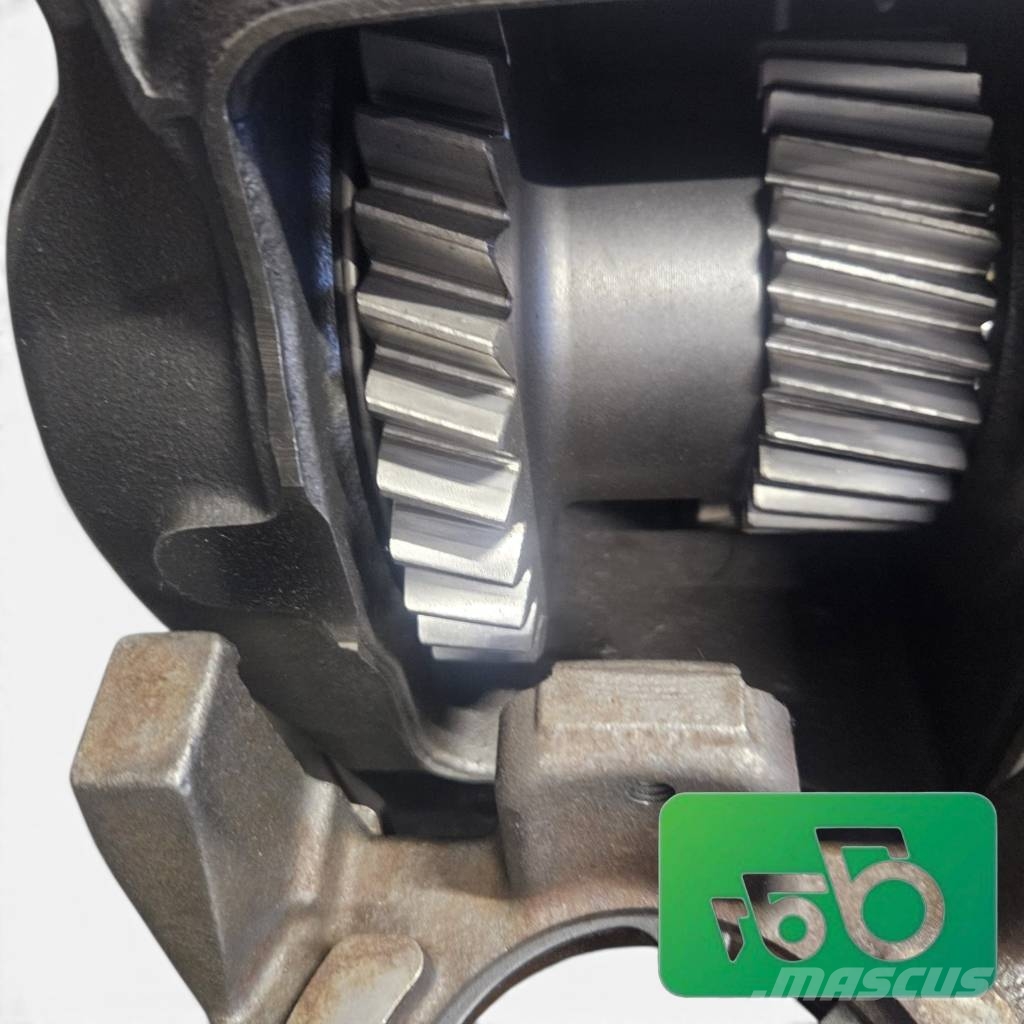 Fendt ML130 Vario gearbox housing M716101081120 Chassis