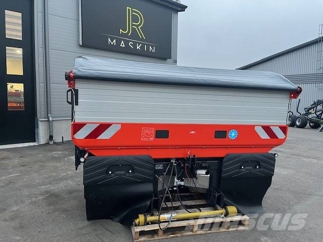 Kubota DSXL-W GEOSPREAD 3900 Trosilniki mineralnega gnojila