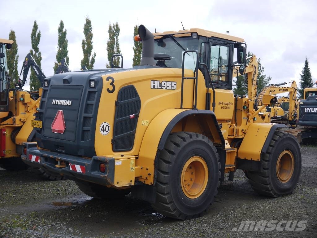 Hyundai HL955 لوادر بعجل