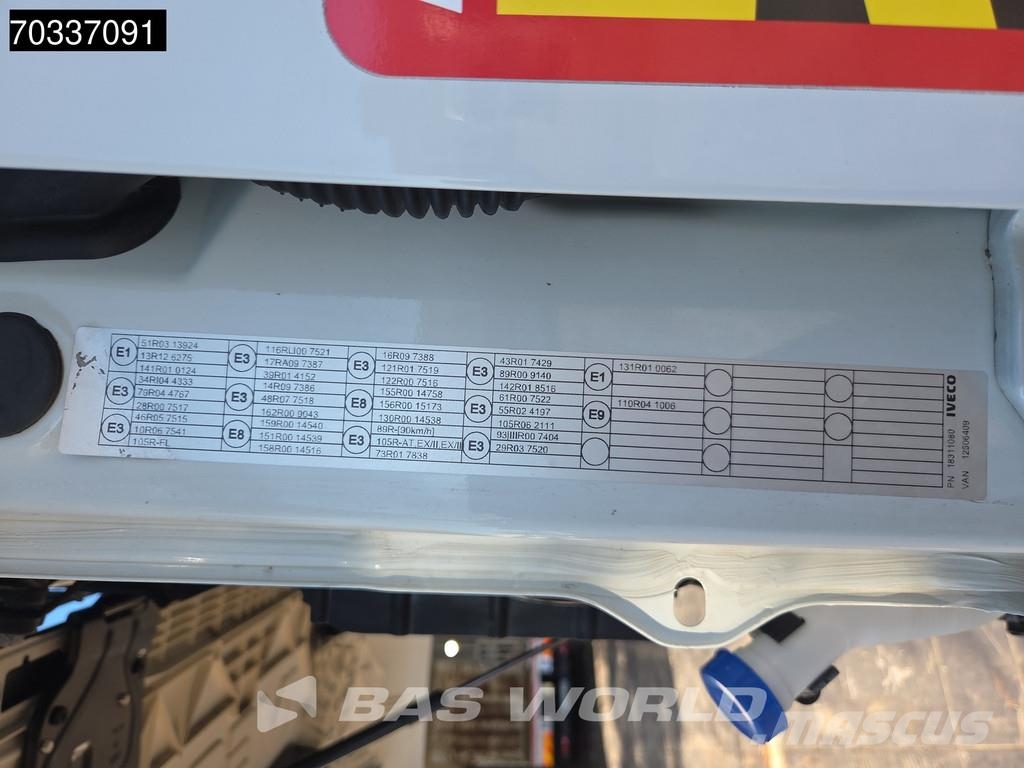 Iveco S-Way 500 S-Way 4X2 Retarder ITV 06-2027 2x Tanks Trekkvogner