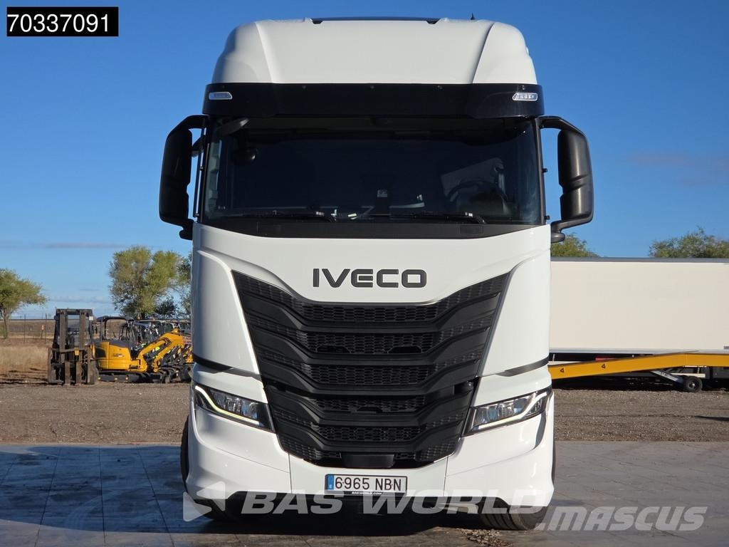 Iveco S-Way 500 S-Way 4X2 Retarder ITV 06-2027 2x Tanks Trekkvogner