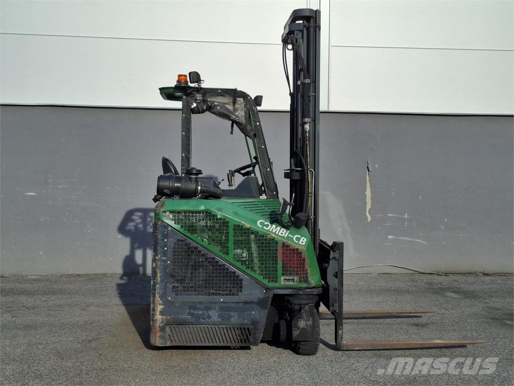 Combilift C3000CB Nelitietrukit