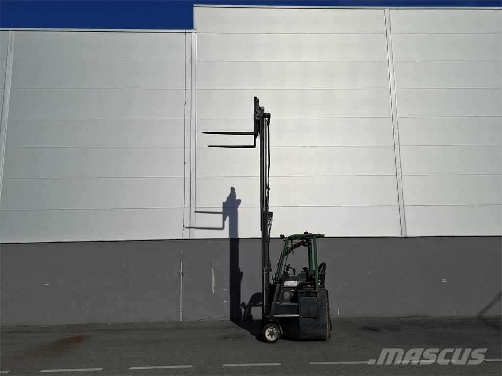 Combilift C3000CB Nelitietrukit