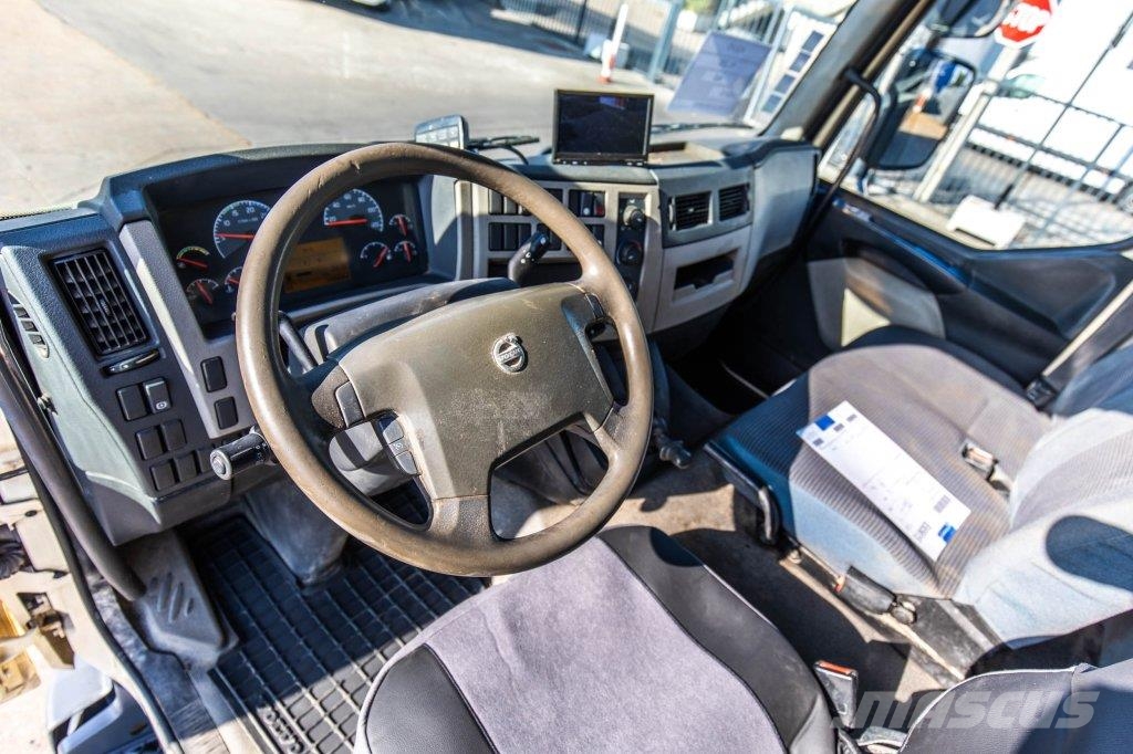 Volvo FL 250+DHOLLANDIA 2T. Umpikorikuorma-autot