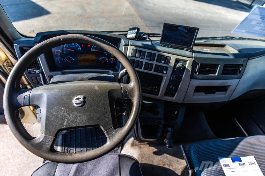 Volvo FL 250+DHOLLANDIA 2T. Umpikorikuorma-autot