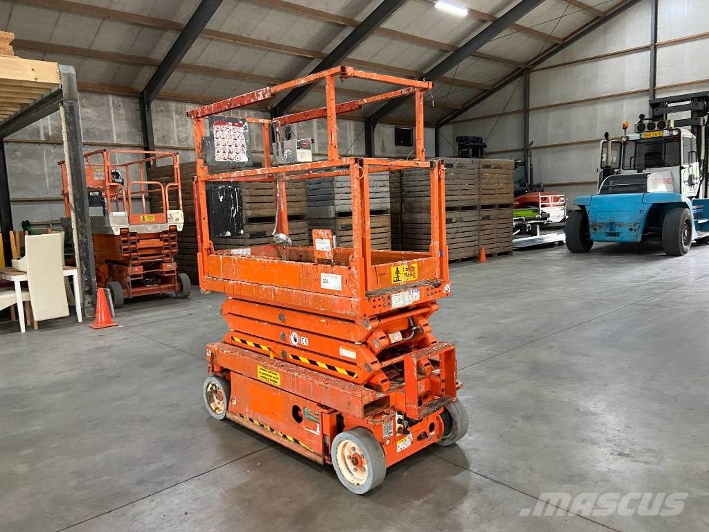SkyJack SJ 3219 schaar hoogwerker 8 meter رافعات مقصية الشكل
