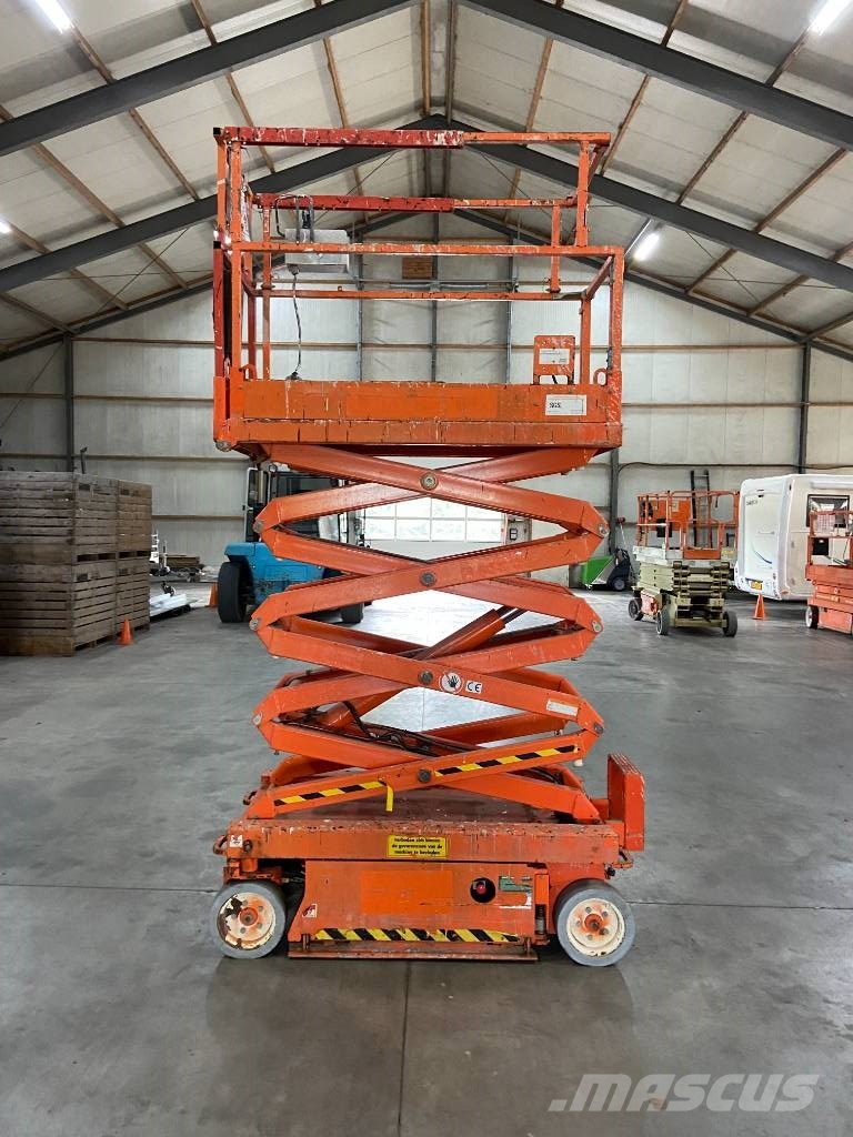 SkyJack SJ 3219 schaar hoogwerker 8 meter رافعات مقصية الشكل