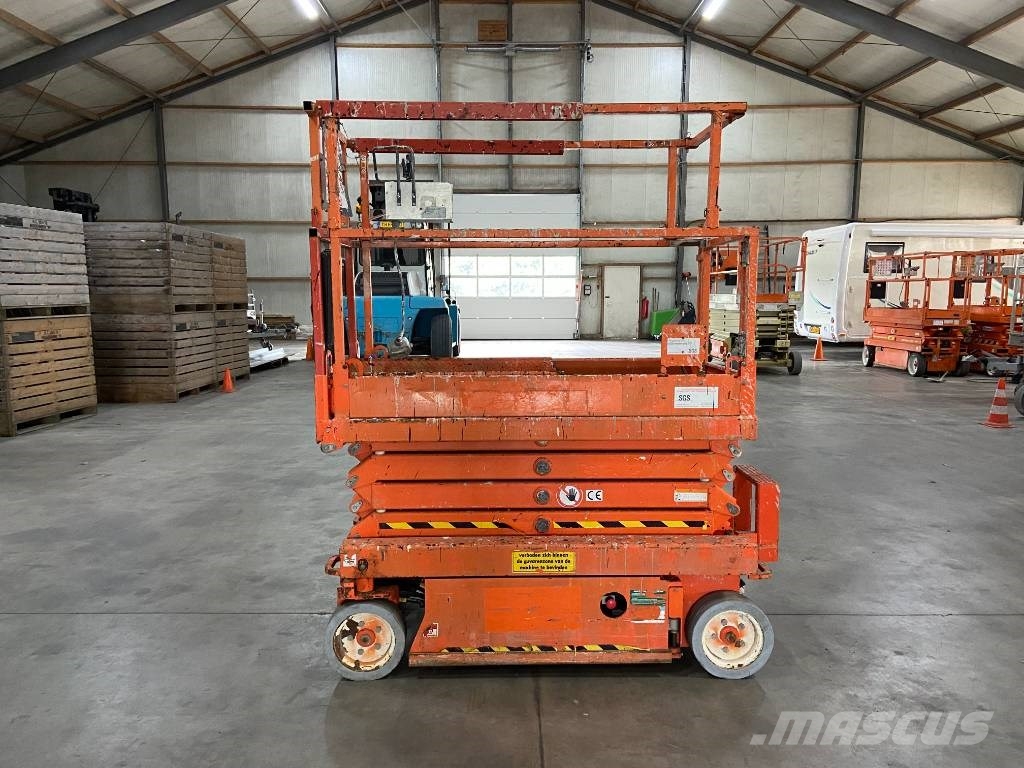 SkyJack SJ 3219 schaar hoogwerker 8 meter رافعات مقصية الشكل