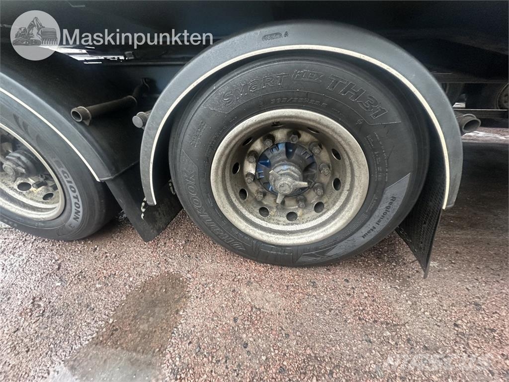Ekeri S8-D مقطورات ذات هيكل صندوقي