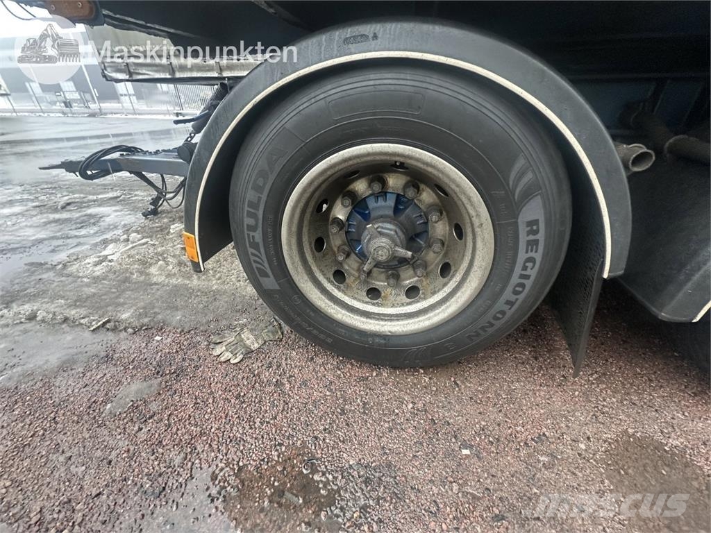 Ekeri S8-D مقطورات ذات هيكل صندوقي