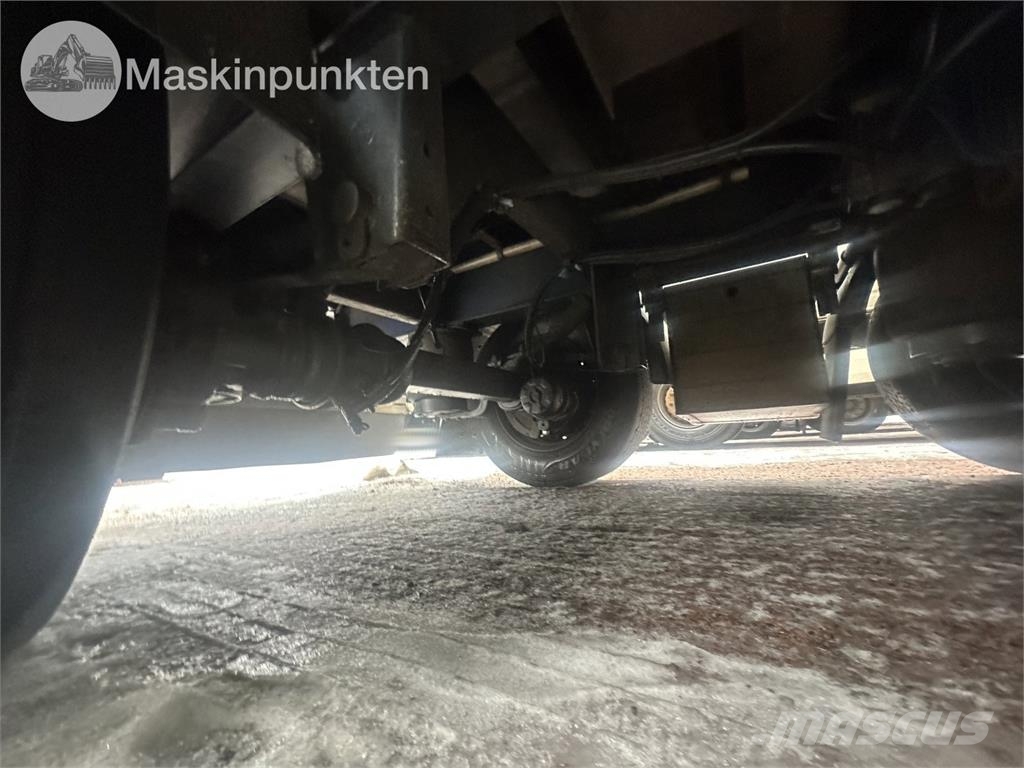 Ekeri S8-D مقطورات ذات هيكل صندوقي