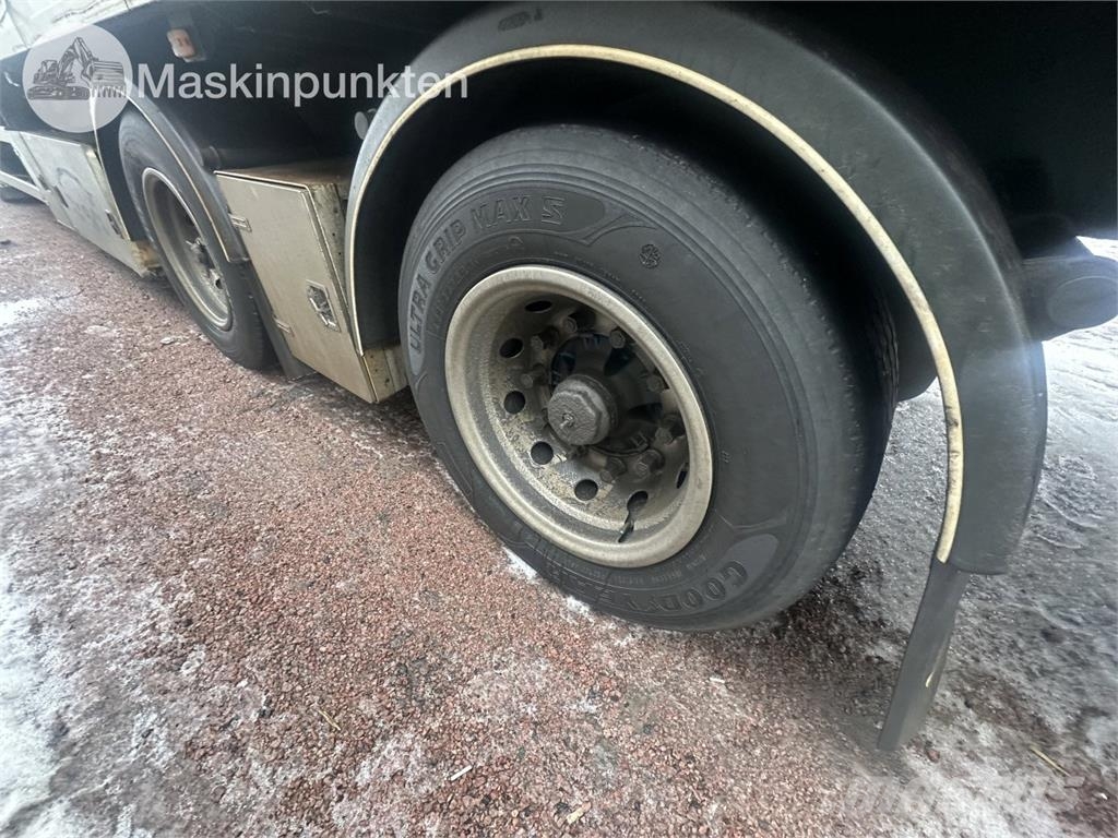 Ekeri S8-D مقطورات ذات هيكل صندوقي