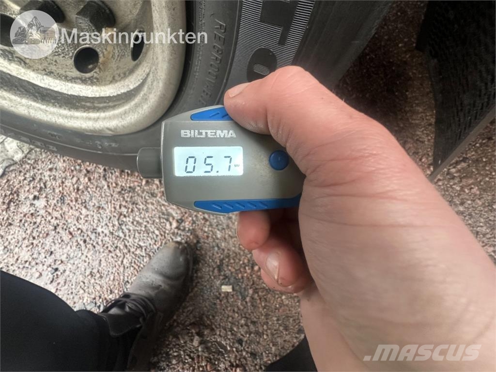Ekeri S8-D مقطورات ذات هيكل صندوقي