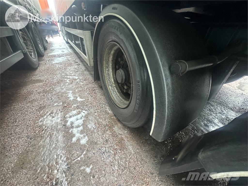 Ekeri S8-D مقطورات ذات هيكل صندوقي