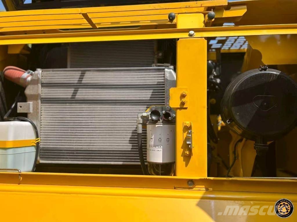 Komatsu PC 360-8 大型油圧ショベル12t以上（パワーショベル・ユンボ）