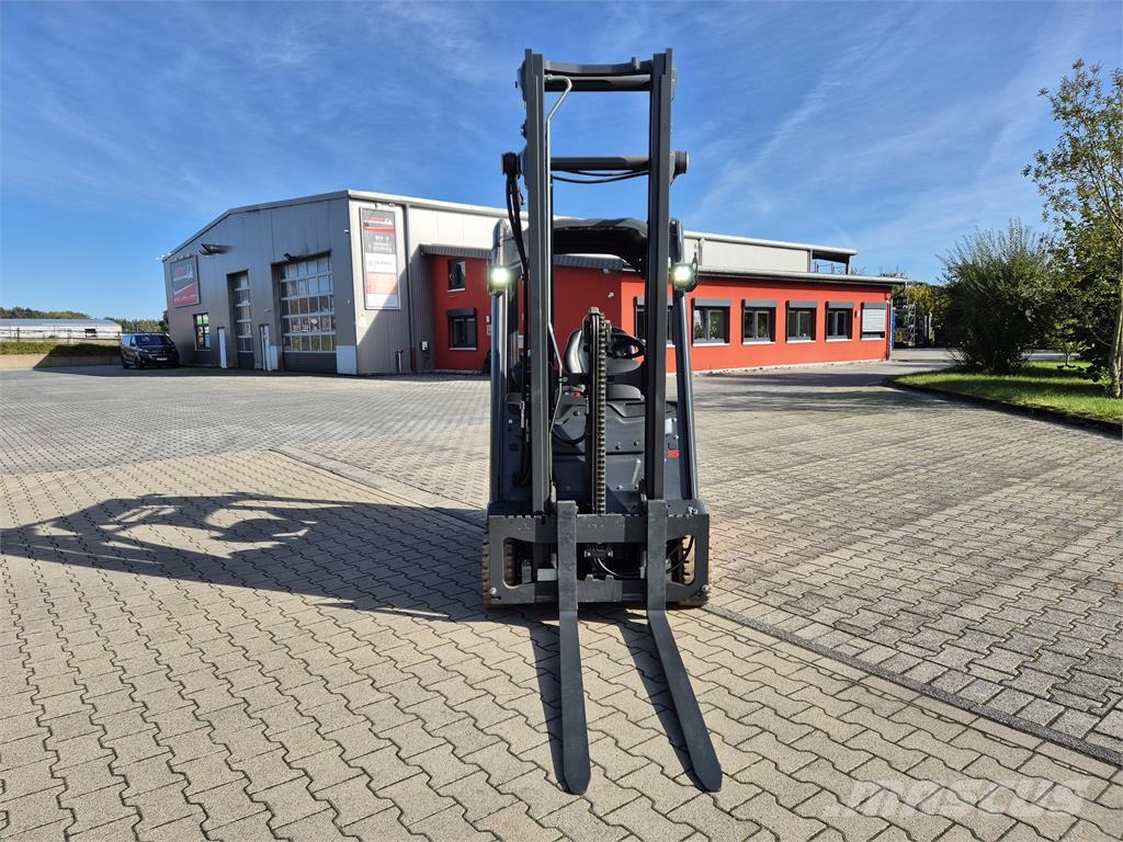 Linde E16-02 Електронавантажувачі