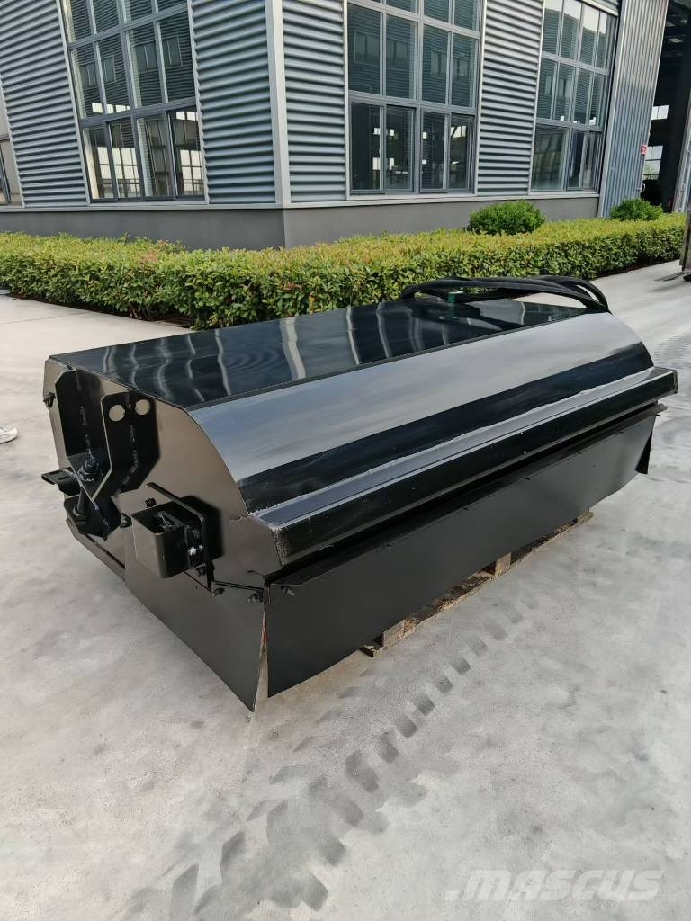 Bobcat street sweeper Maturatori