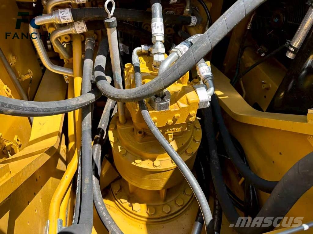 CAT 329D2L Bagri goseničarji
