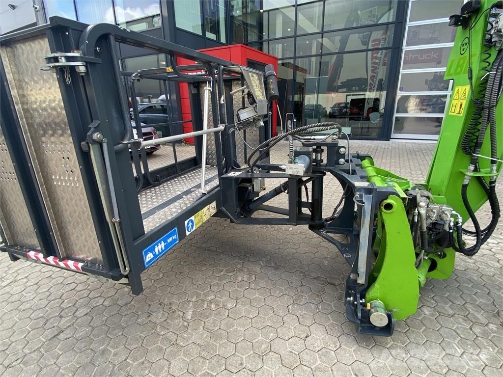 Merlo ROTO 50.30S PLUS Teleskoplastare