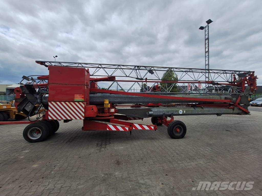 Potain HD 16 B Self erecting cranes