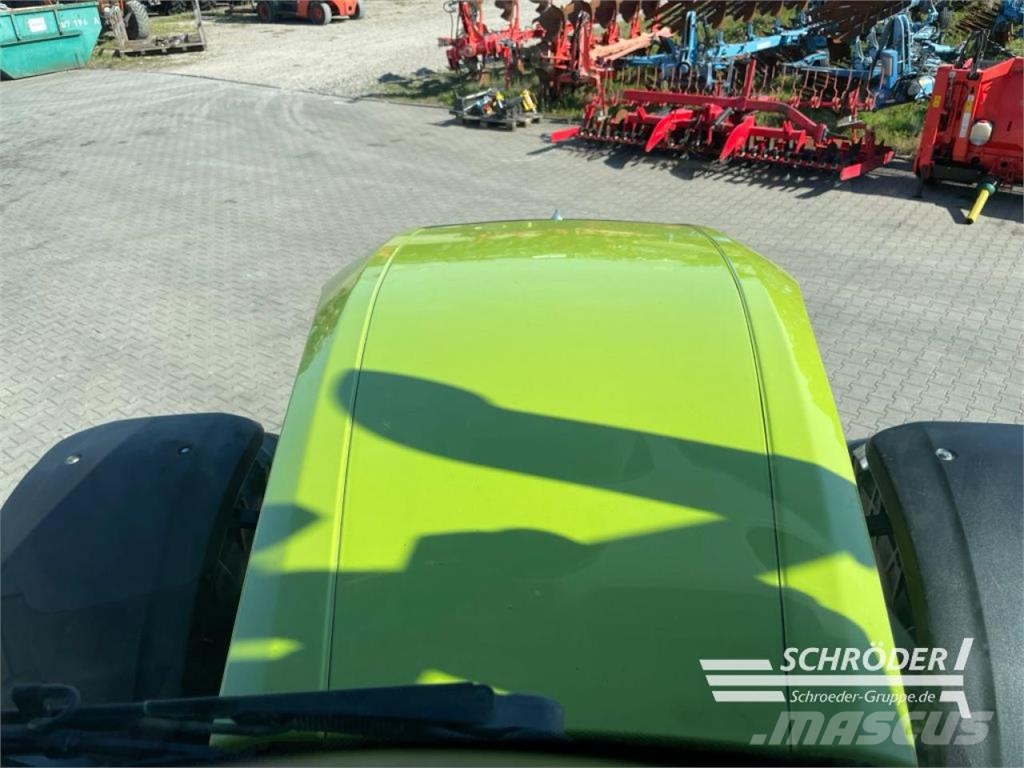 CLAAS AXION 920 CMATIC Tractors