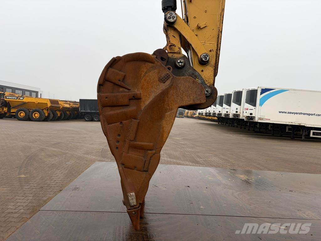 CAT 352F Excavadoras de cadenas