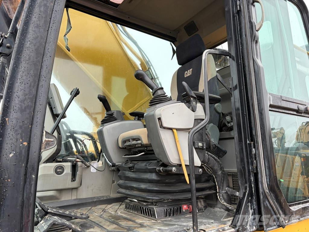 CAT 352F Excavadoras de cadenas