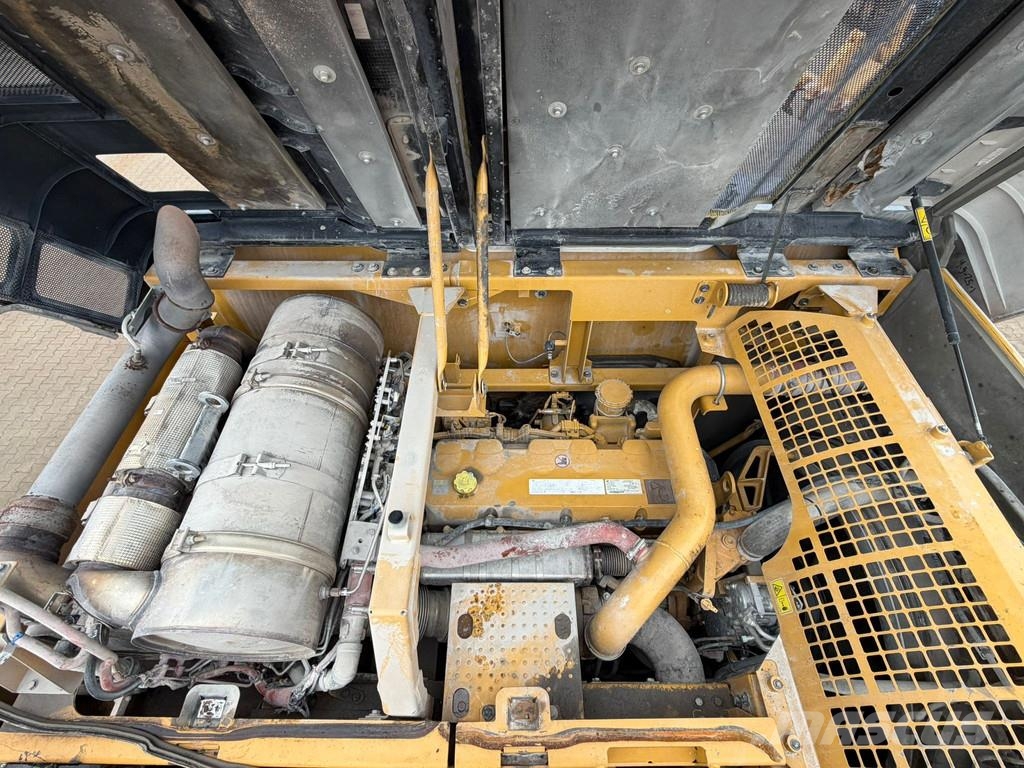 CAT 352F Excavadoras de cadenas