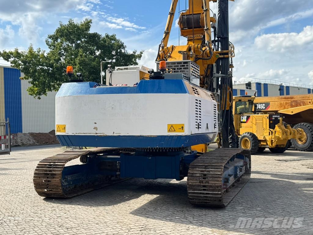 Bauer BG20H . Terenske vrtalne naprave