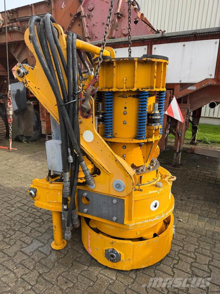 Bauer BG20H . Terenske vrtalne naprave